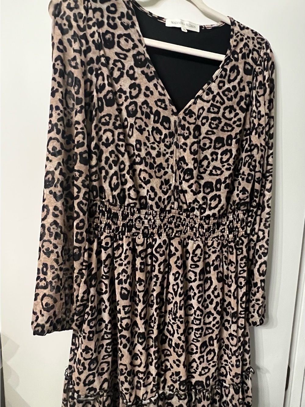Leopard Print V-Neck Long Sleeve Dress - Beige/Black - Picture 2 of 5